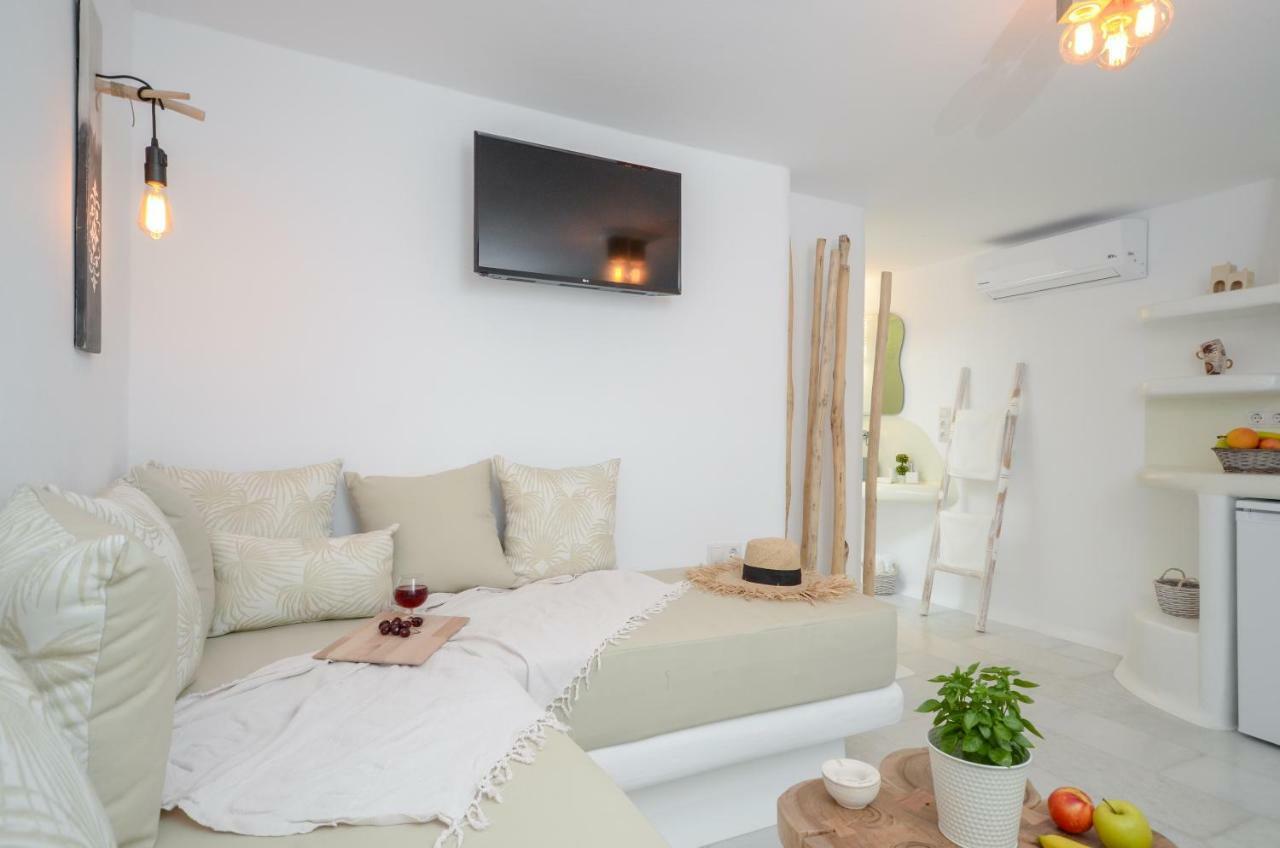 Maroussa Studios Agia Anna  Exterior photo